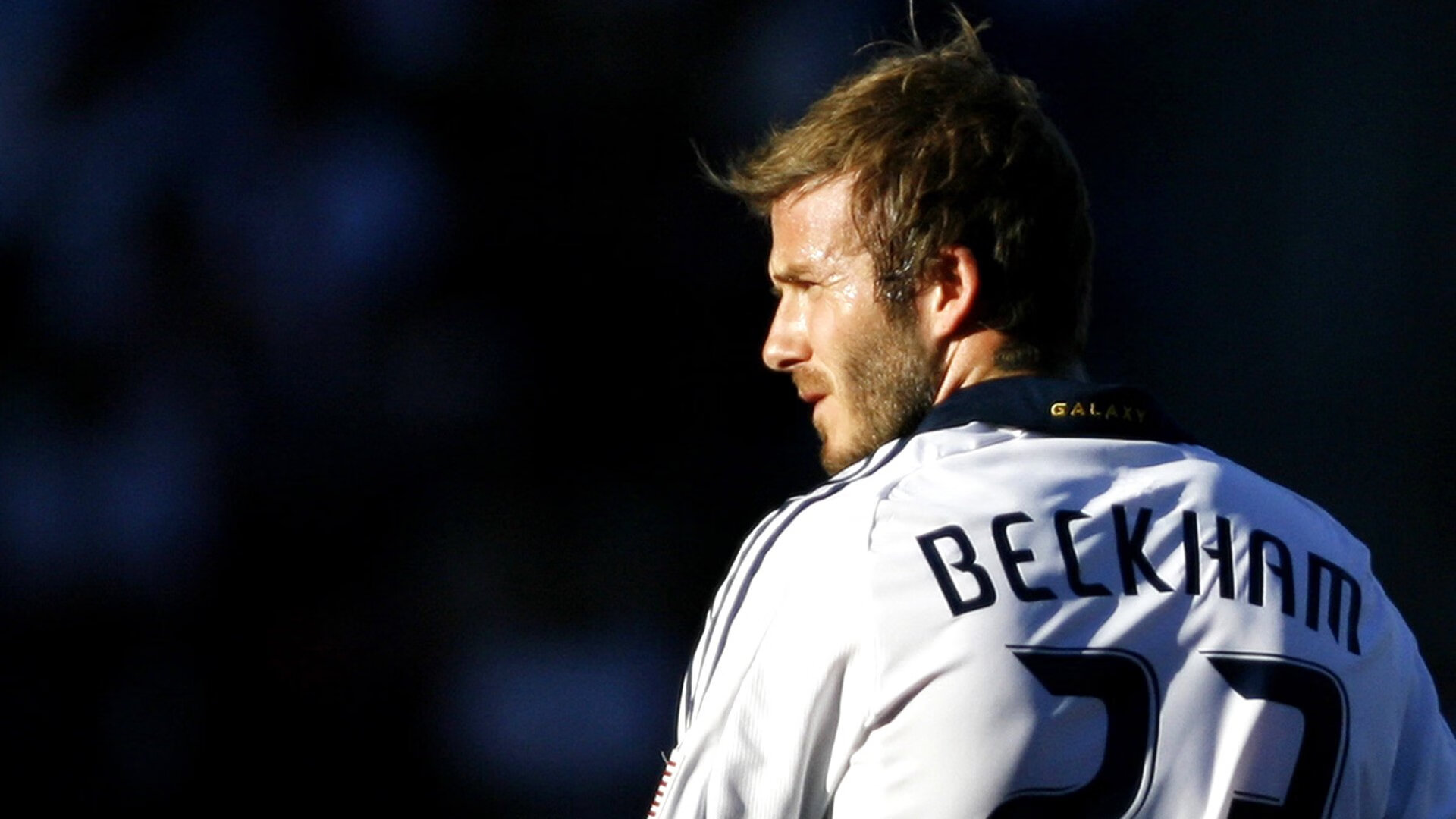 开云体育中国-贝恩独扛大旗，马刺主场强势击溃爵士，团队精神铸就胜利