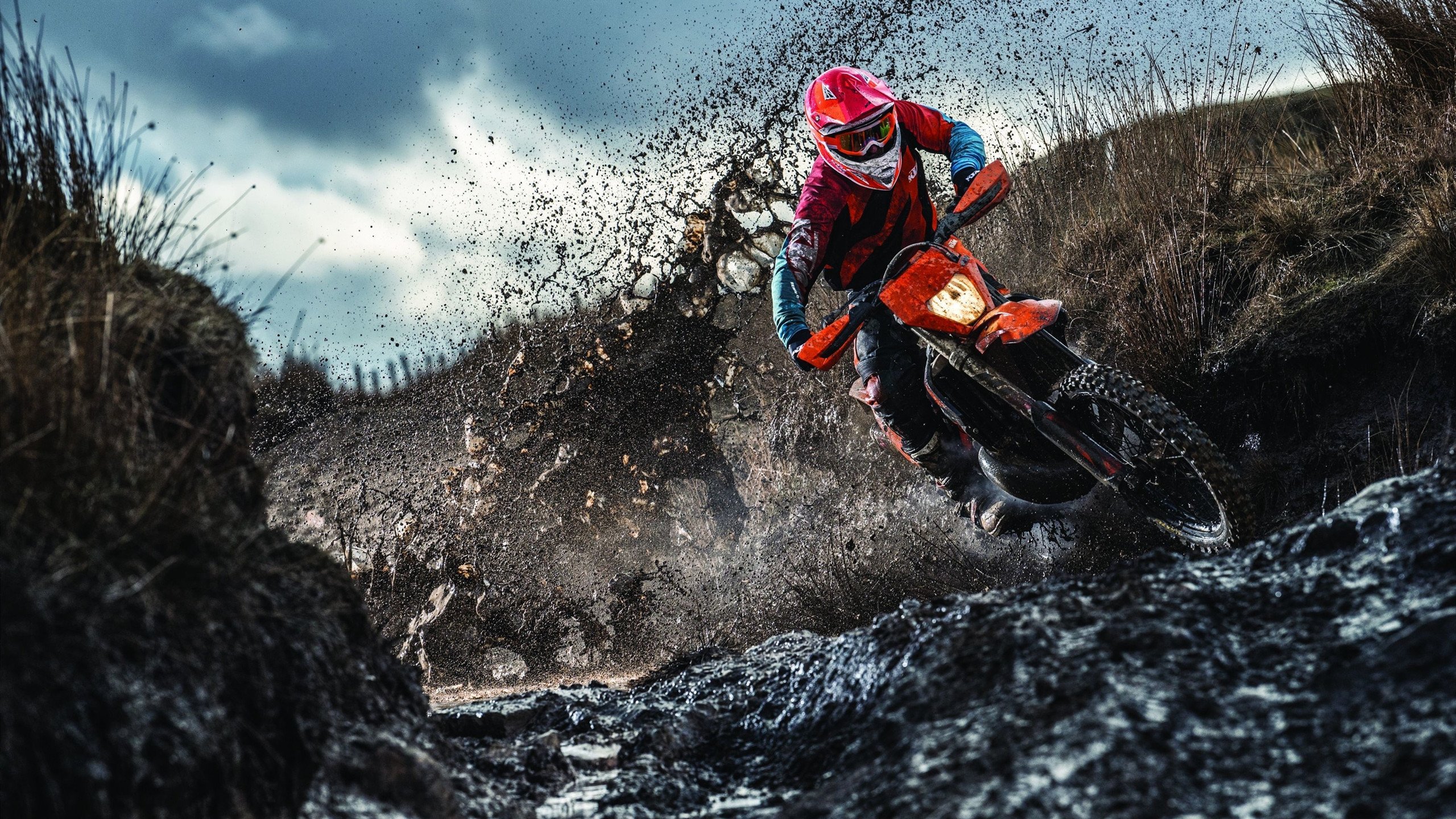 贝恩独扛大旗，马刺主场强势击溃爵士，团队精神铸就胜利